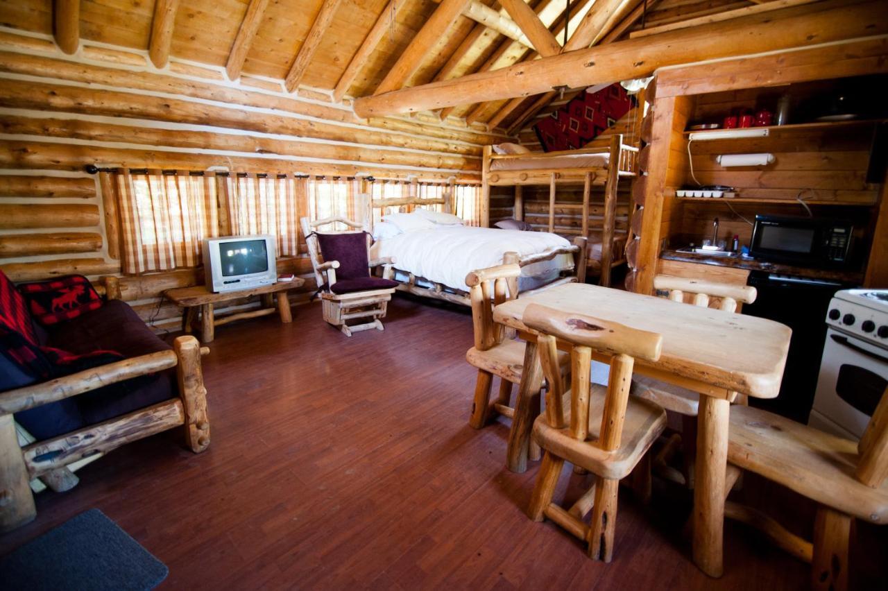 Snowy Mountain Lodge Centennial Bagian luar foto